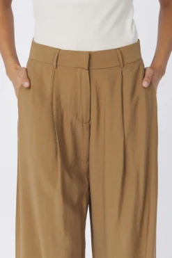 AWARE Broek Perry
