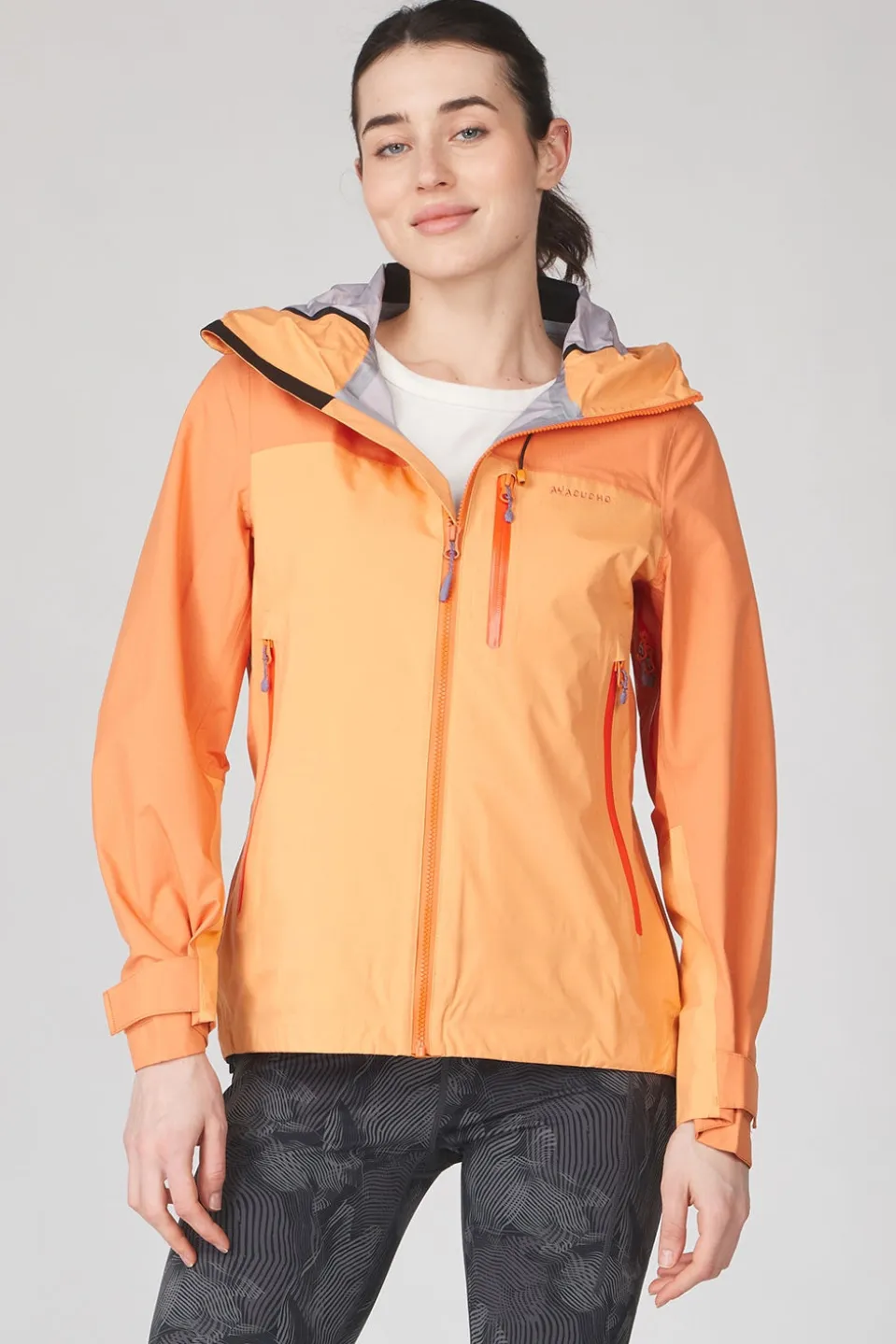 Ayacucho Regenjas Mountain Peak 3L W
