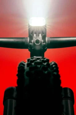 Lezyne Fietsverlichting Mega Drive 2400+ Front