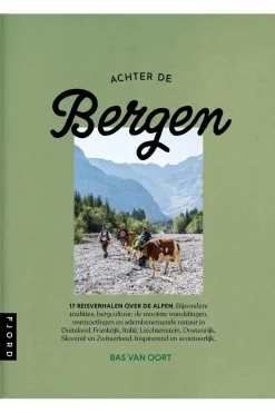 Momedia Achter de bergen - 17 reisverhalen over de Alpen