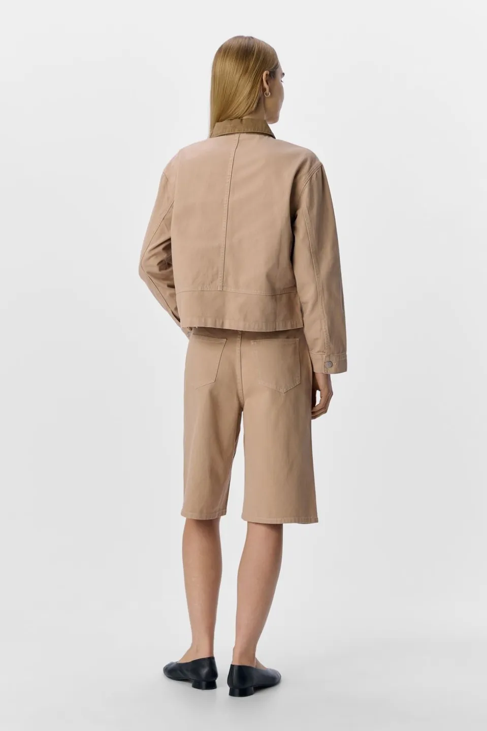 Object Jas Avery