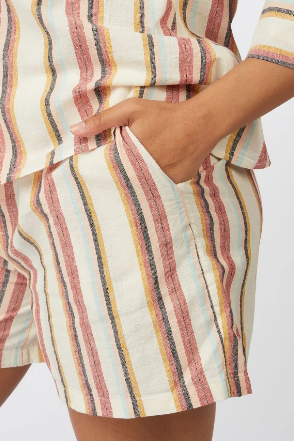 Object Short Karens