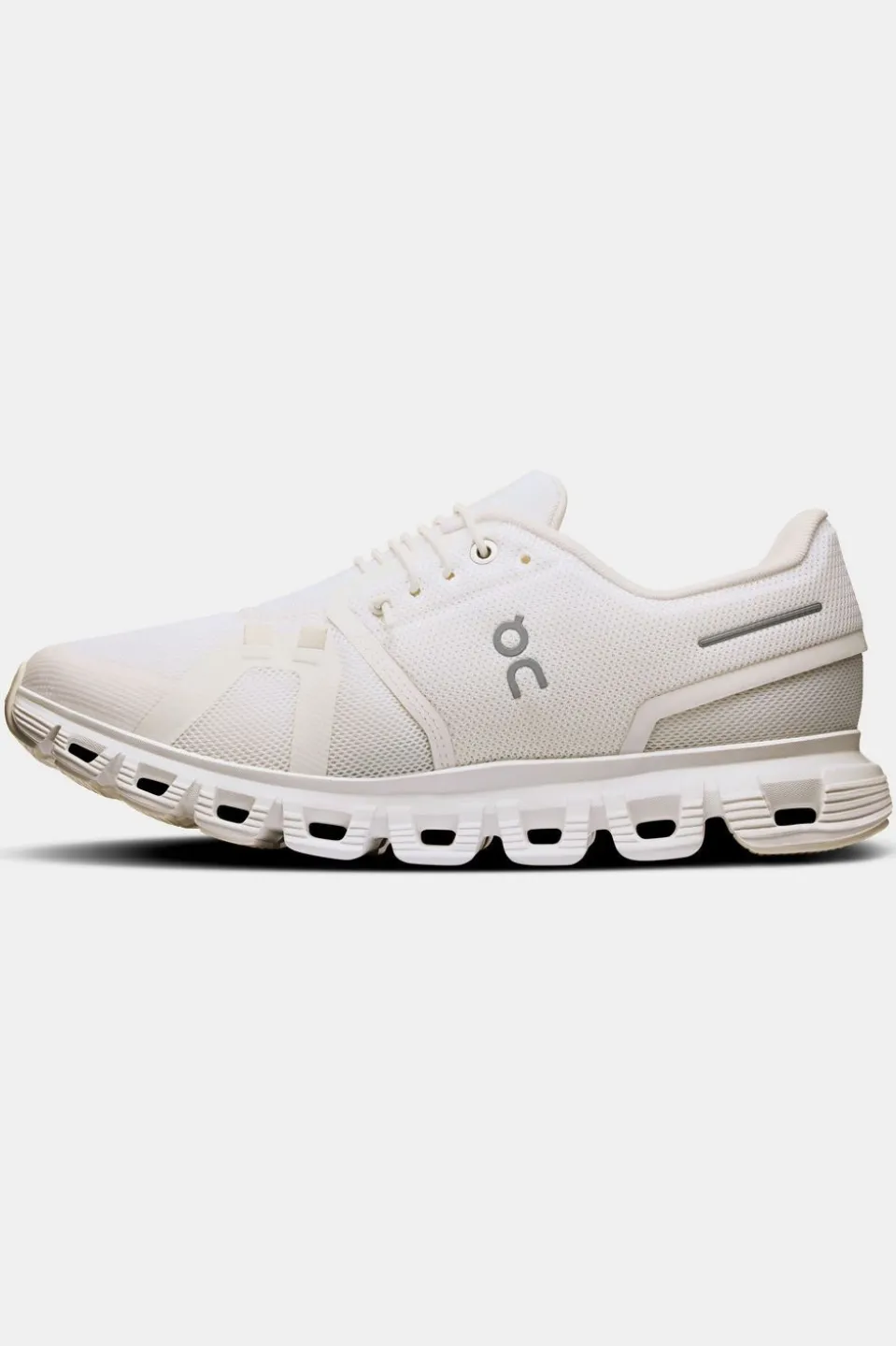 On Wandelschoenen Cloud 6