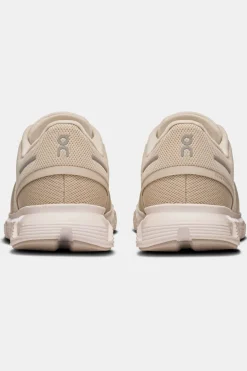 On Wandelschoenen Cloud 6