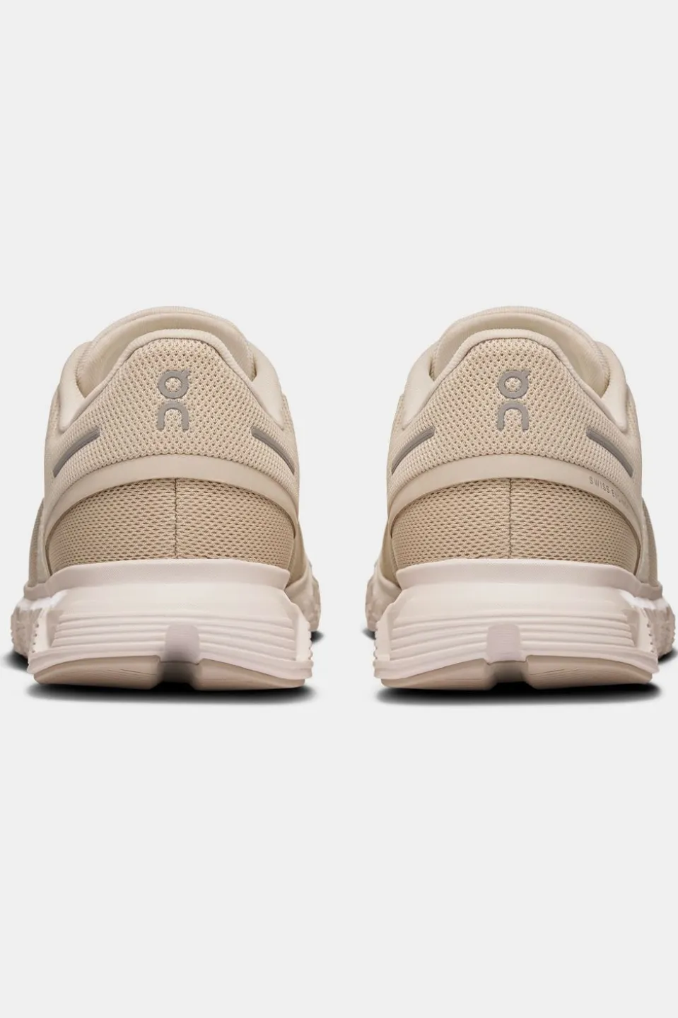 On Wandelschoenen Cloud 6