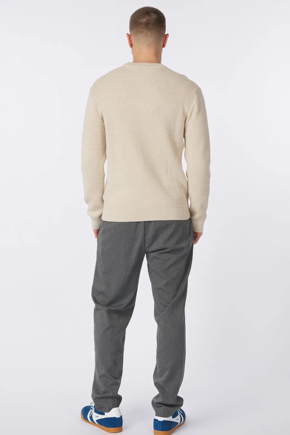 Selected Trui Theo