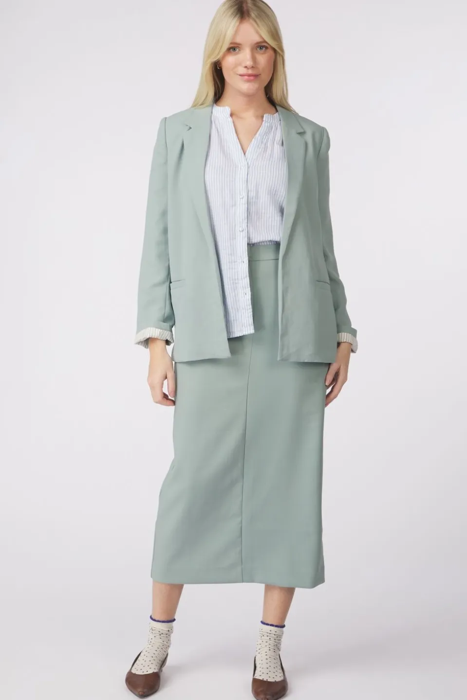 Soaked in Luxury Blazer Slshirley Fold-Up